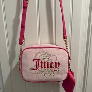 Juicy Couture Pink Flash Heritage Velour Crossbody Camera Bag with Coin Purse